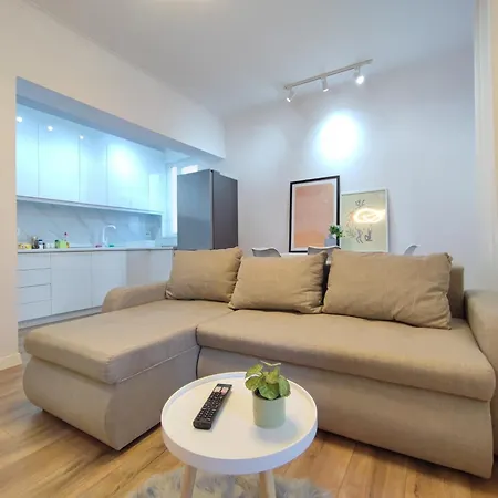 Spacious Modern 1 Bedroom Tirana