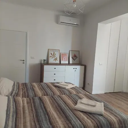 Spacious Modern 1 Bedroom Appartement Tirana